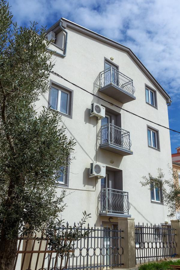 Apartments In City Center Ventus Novaglia Esterno foto